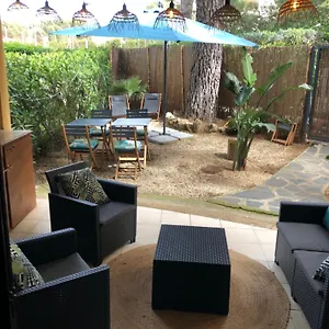 https://appartement-rez-de-jardin.fr-provencehotel.com